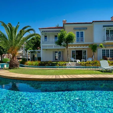 Portville Holiday Villas - Dila *