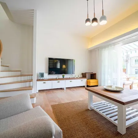 Portville Holiday Villas - Dila Villa