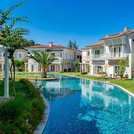 Portville Holiday Villas - Dila