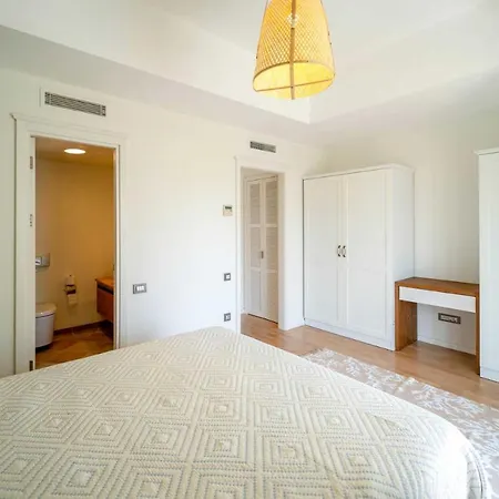 Portville Holiday Villas - Dila