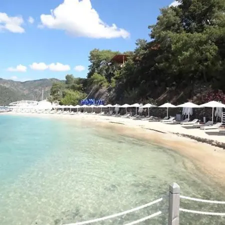 Portville Holiday Villas - Dila
