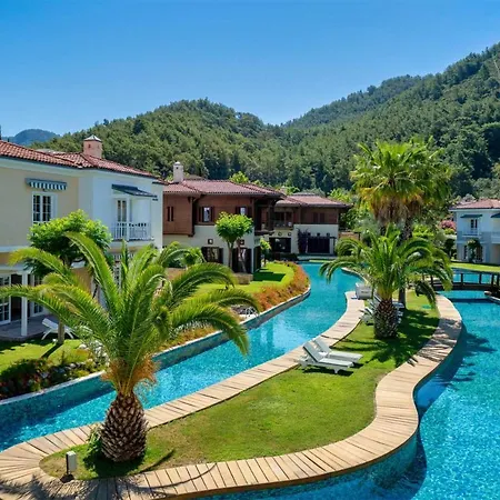 Portville Holiday Villas - Dila 别墅 戈西克