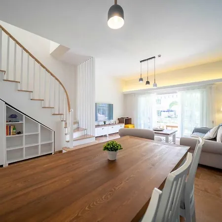 别墅 Portville Holiday Villas - Dila *