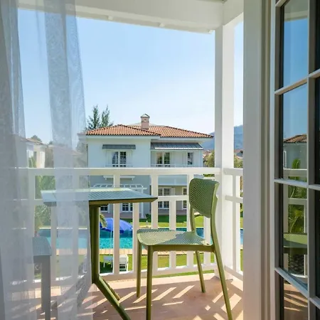 Portville Holiday Villas - Dila 别墅 *